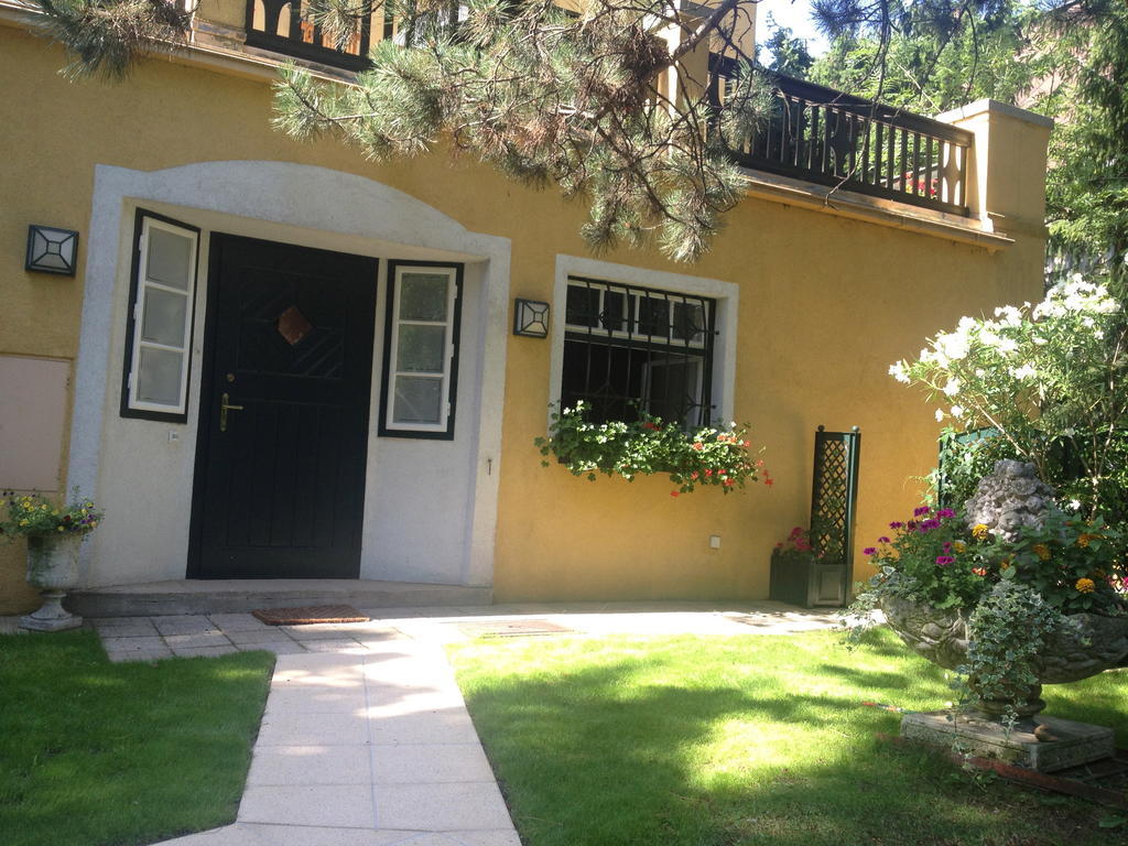 Exquisites Gartenapartment In Eleganter Jugendstilvilla فيينا المظهر الخارجي الصورة